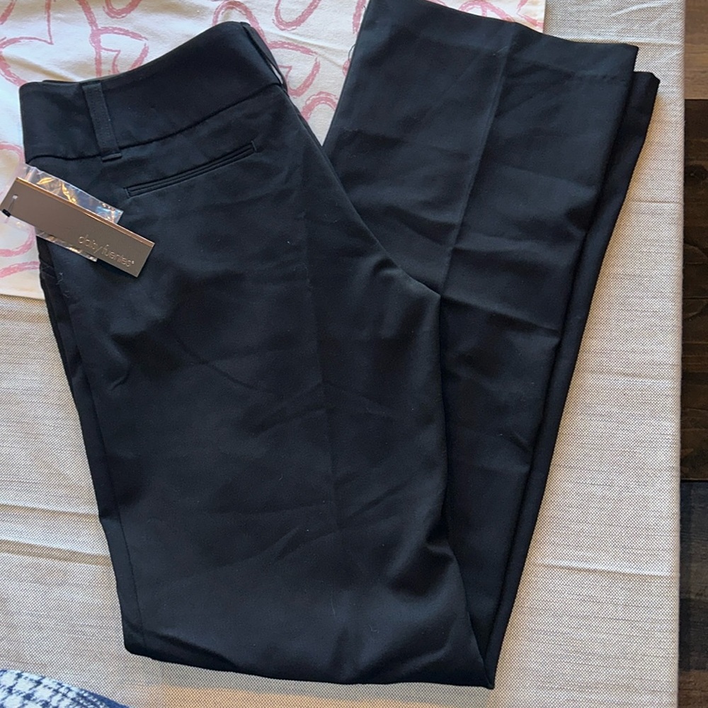 Brand new Daisy Fuentes women’s slacks